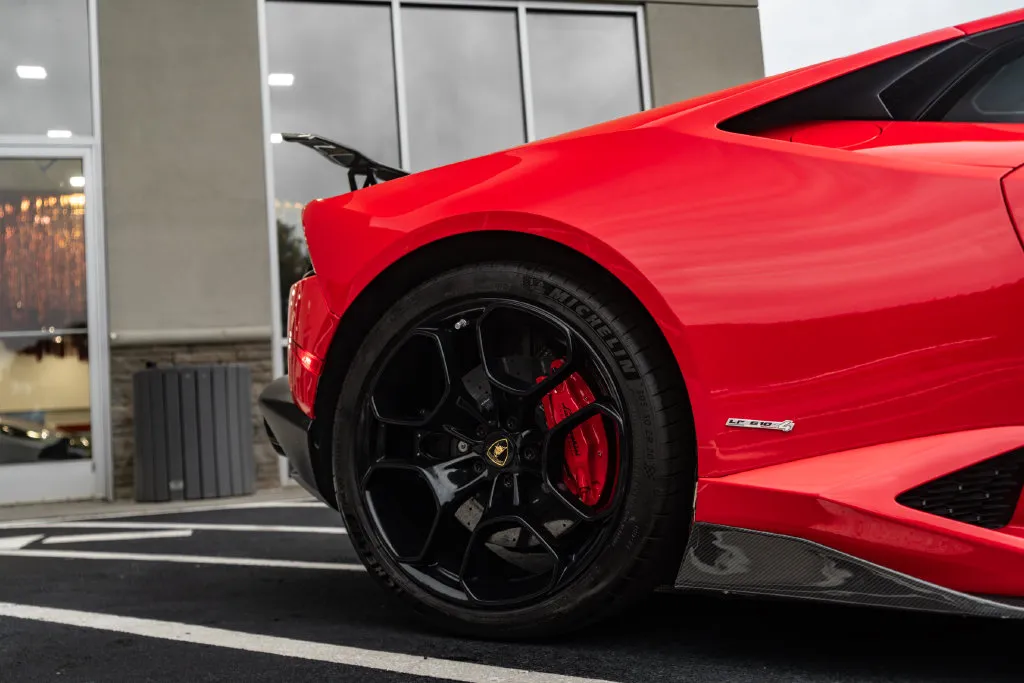 Lamborghini Huracan photo 11