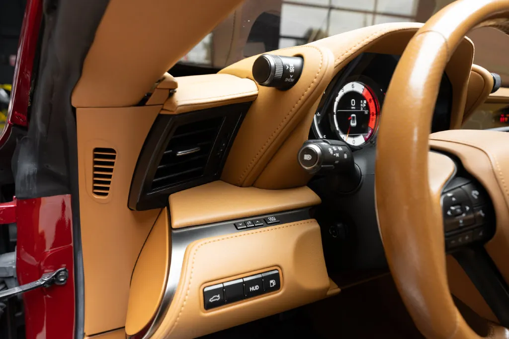 Lexus LC photo 24