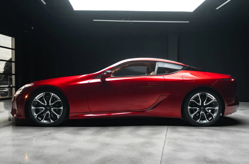 Lexus LC photo 18