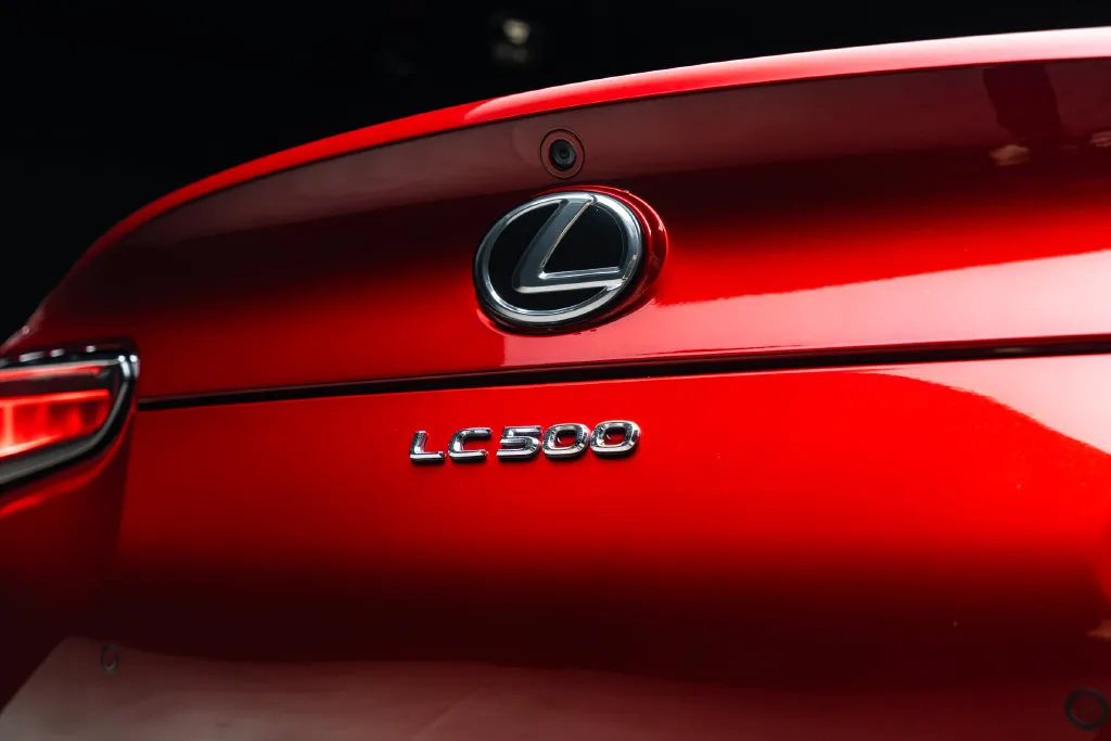 Lexus LC photo 15