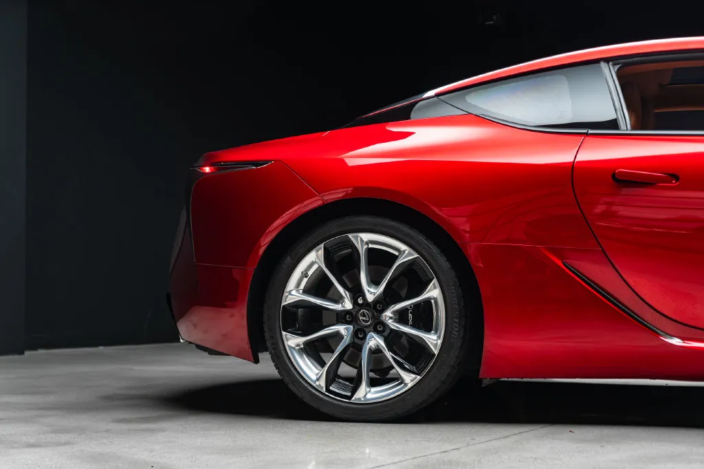 Lexus LC photo 11