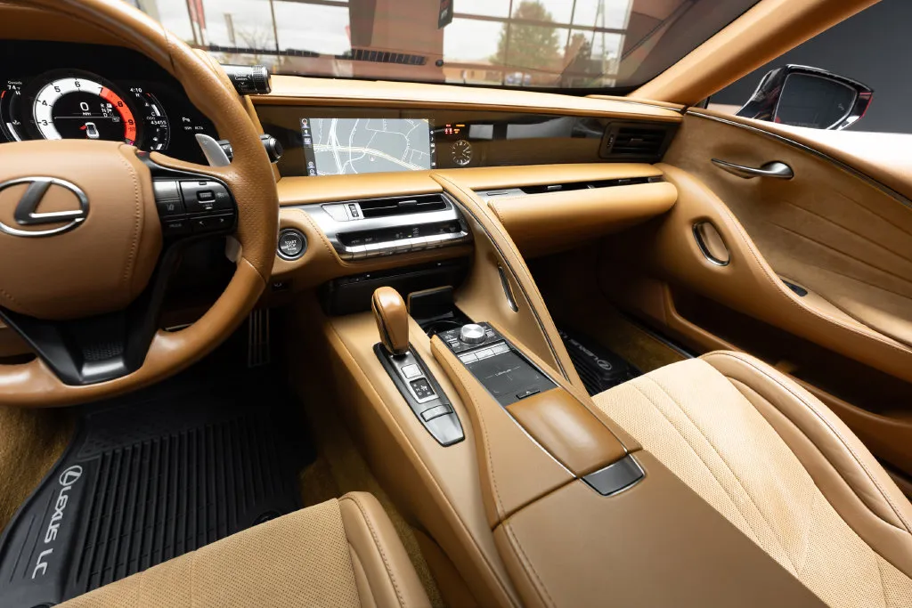 Lexus LC photo 31