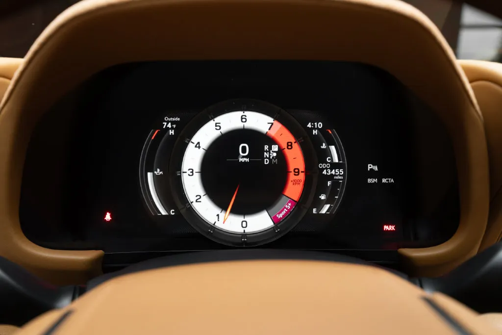 Lexus LC photo 28