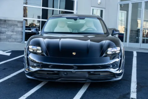 More photos of 2022 Porsche Taycan 4S at Atlanta Autos, GA
