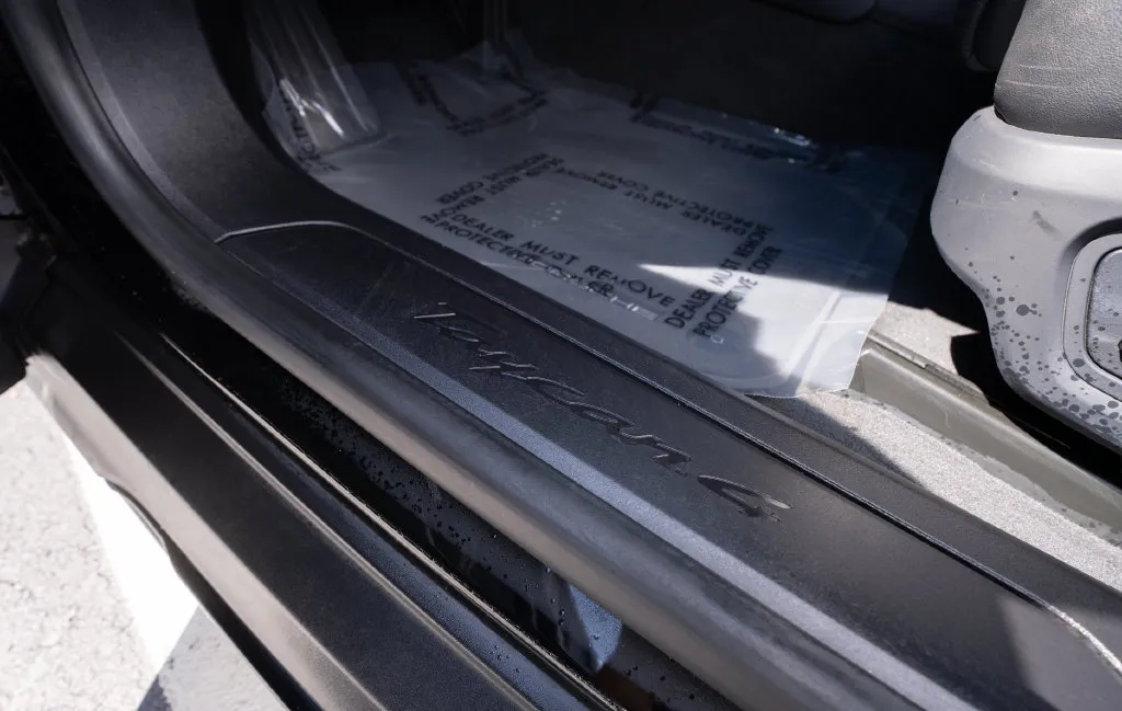 Porsche Taycan photo 21