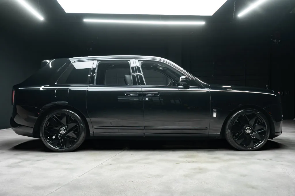 Rolls-Royce Cullinan photo 12
