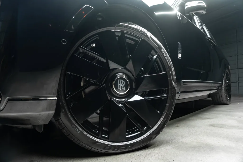 Rolls-Royce Cullinan photo 3