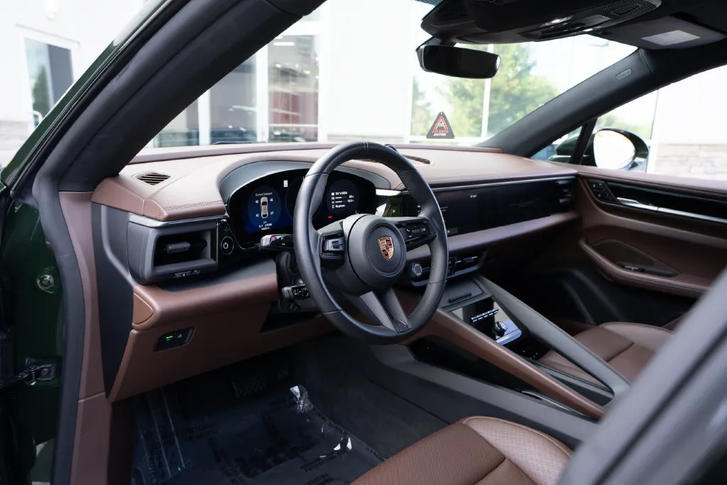 Porsche Macan photo 21