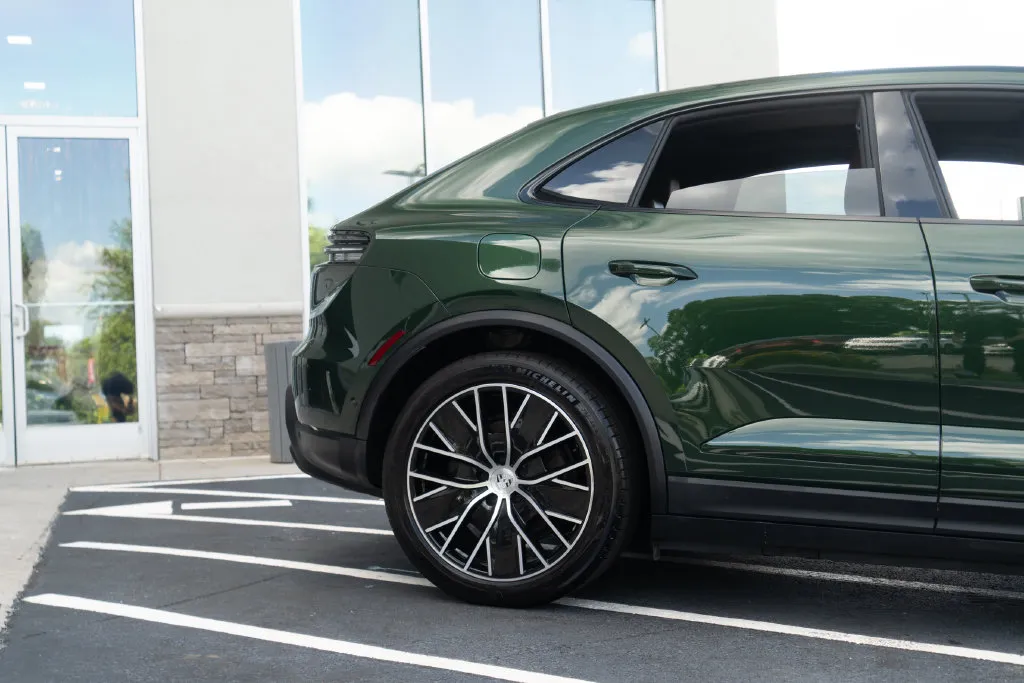 Porsche Macan photo 12