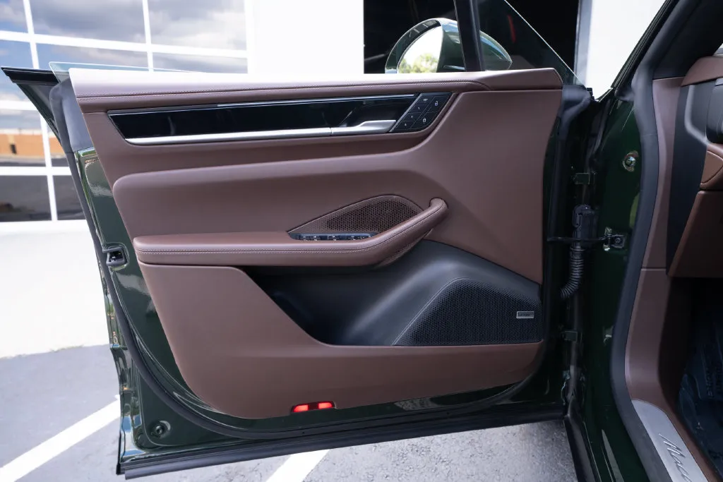Porsche Macan photo 22