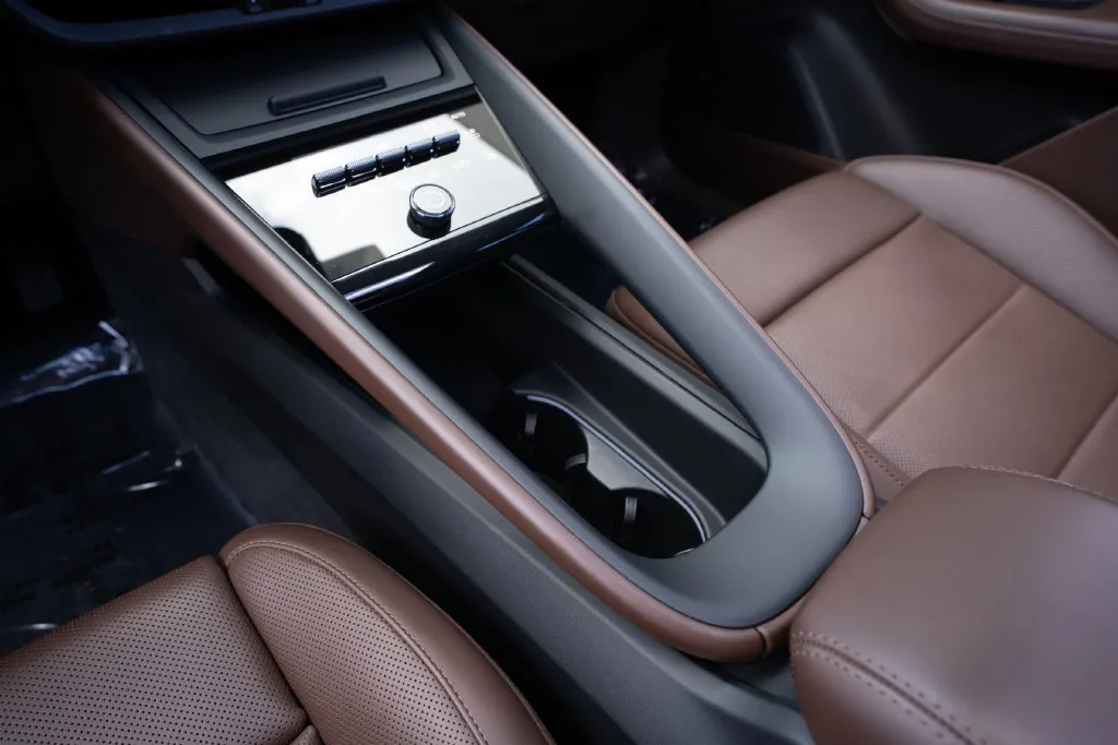 Porsche Macan photo 38