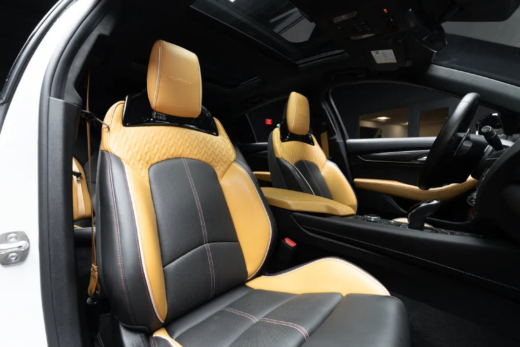 Cadillac CT5 photo 38