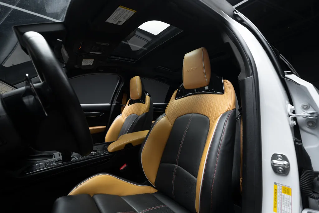 Cadillac CT5 photo 24