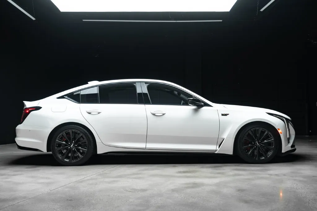 Cadillac CT5 photo 10
