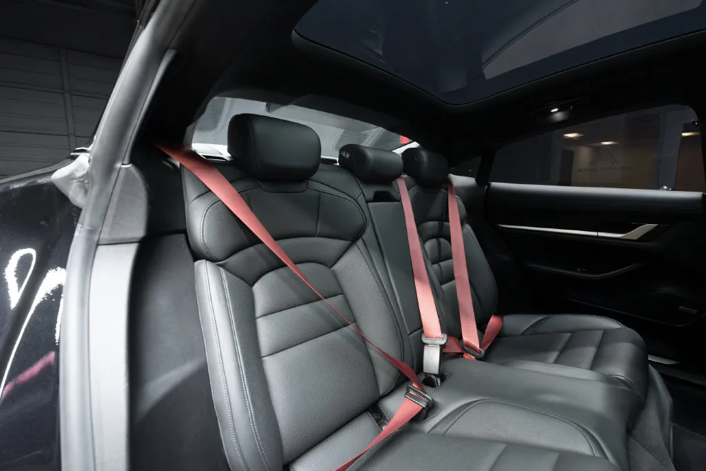 Porsche Taycan photo 43