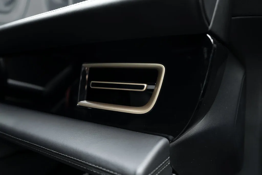Porsche Taycan photo 39