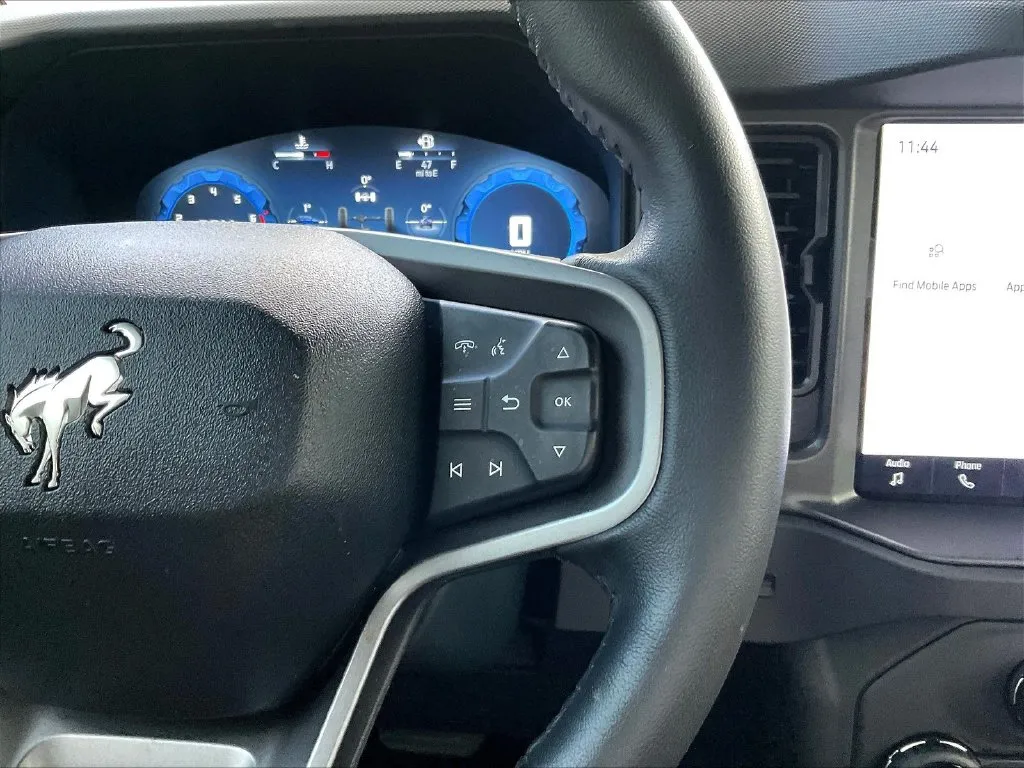 Ford Bronco photo 12
