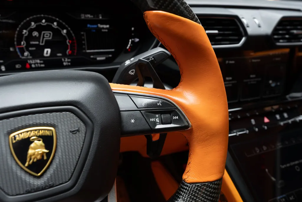 Lamborghini URUS photo 42