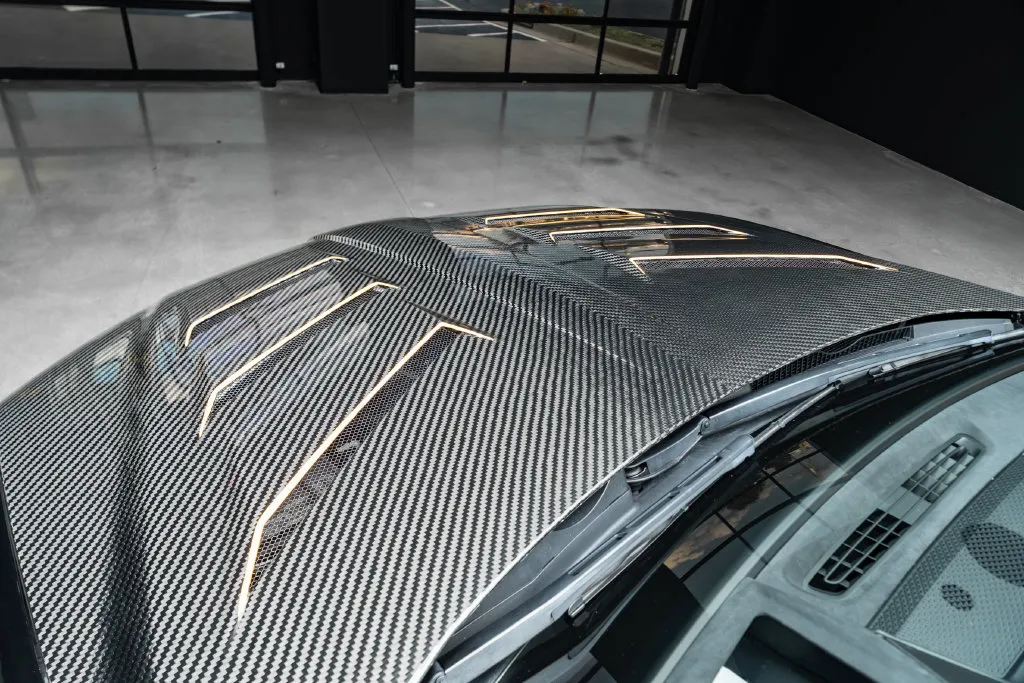 Lamborghini URUS photo 9