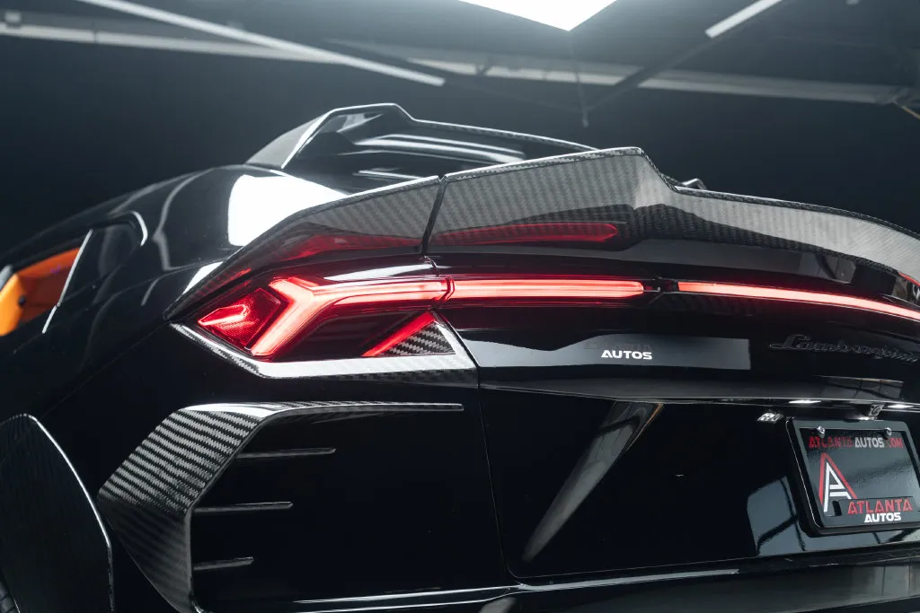 Lamborghini URUS photo 29