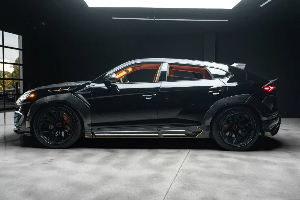 Lamborghini URUS photo 33