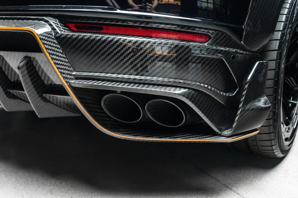 Lamborghini URUS photo 24