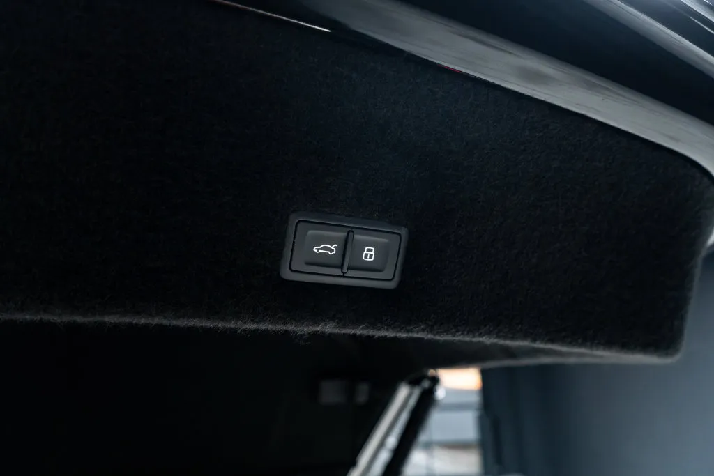 Lamborghini URUS photo 64