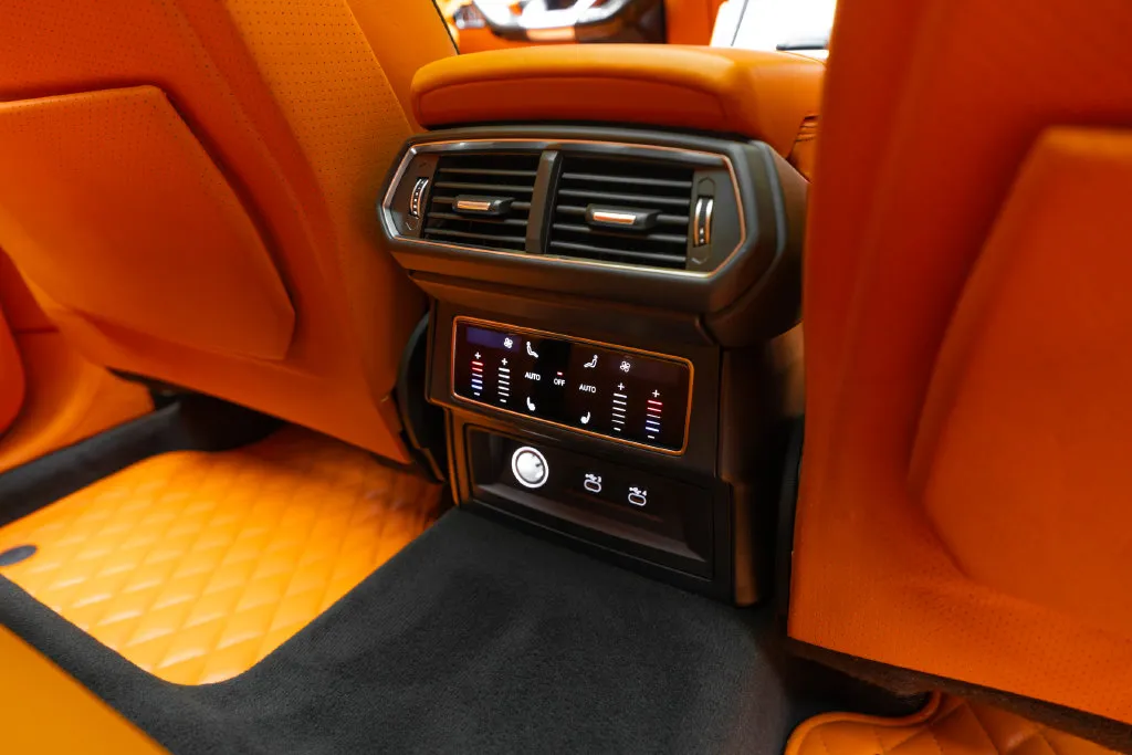 Lamborghini URUS photo 59