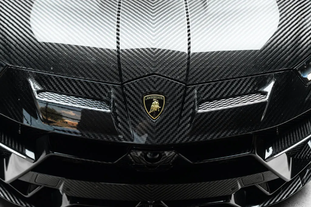 Lamborghini URUS photo 11