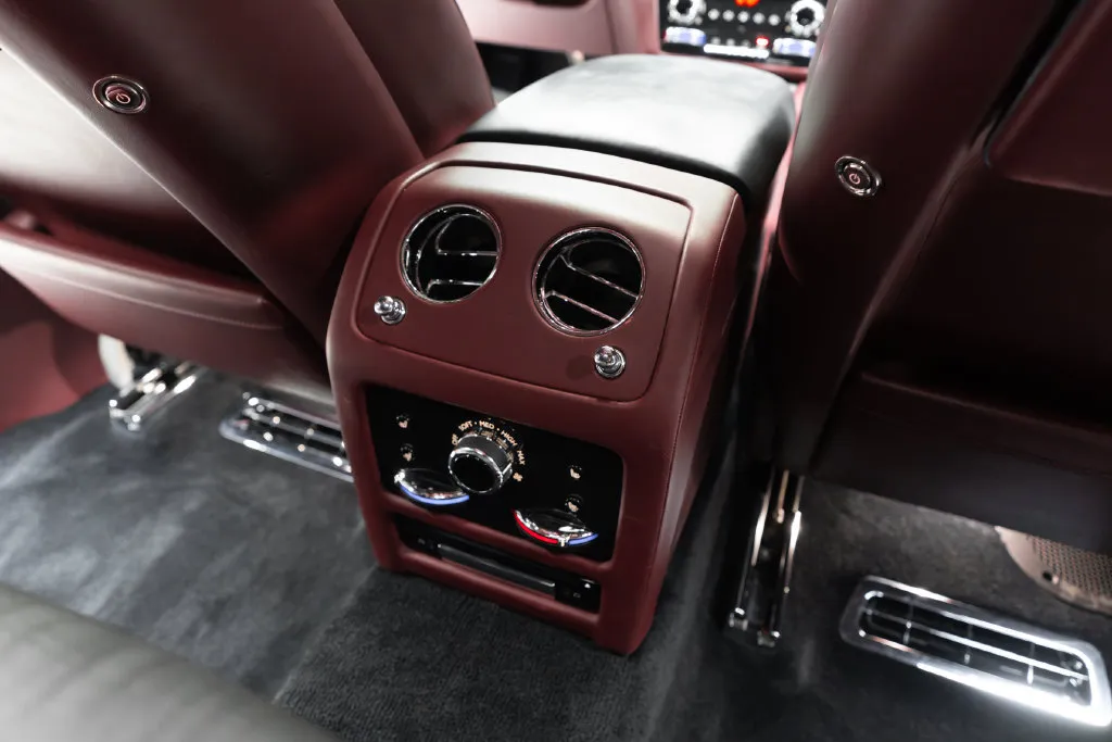Rolls-Royce Ghost photo 51