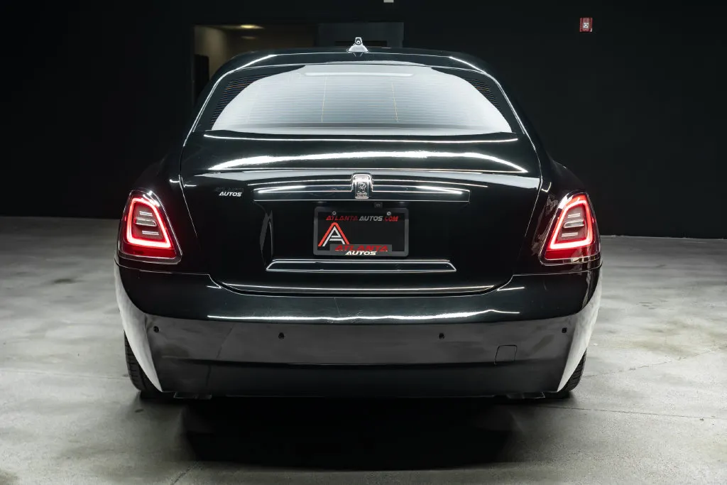 Rolls-Royce Ghost photo 15