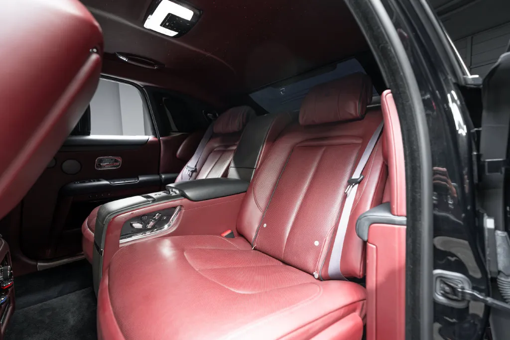 Rolls-Royce Ghost photo 52