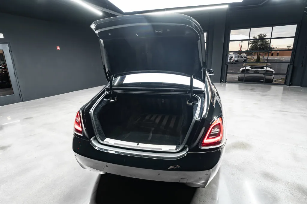 Rolls-Royce Ghost photo 55
