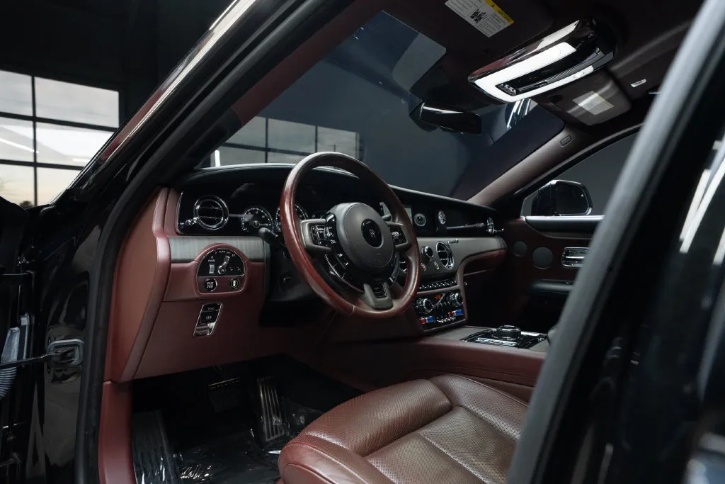 Rolls-Royce Ghost photo 23
