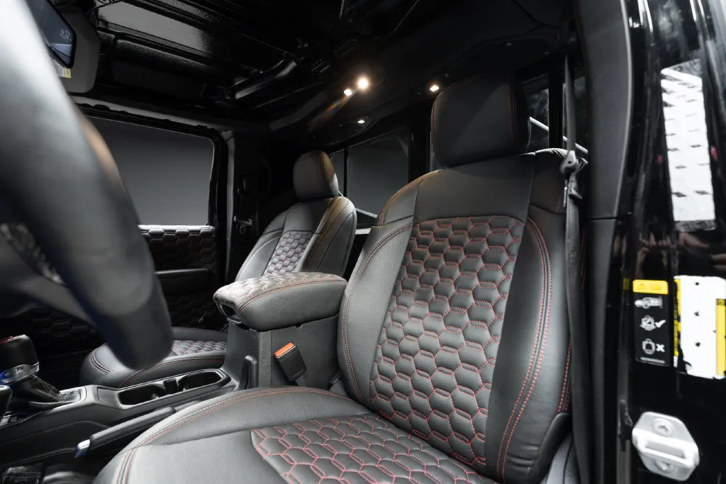 Jeep Wrangler photo 31
