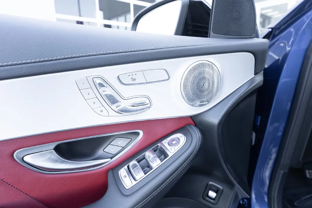 Mercedes-Benz GLC photo 23