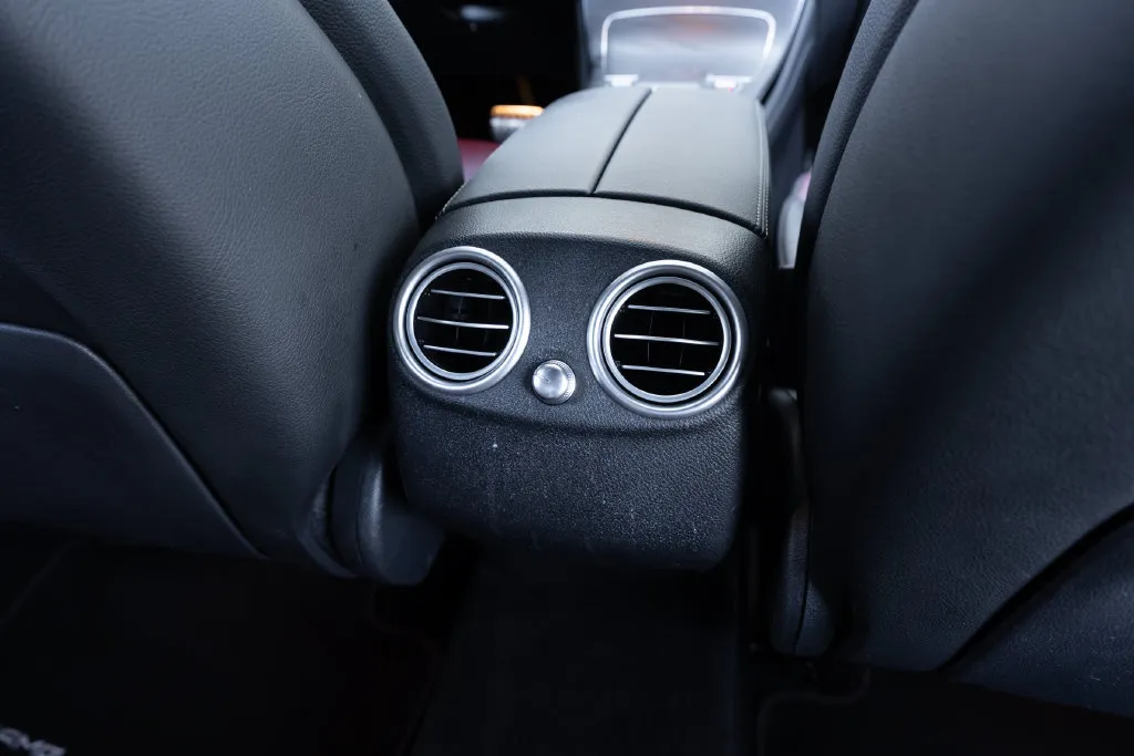 Mercedes-Benz GLC photo 39