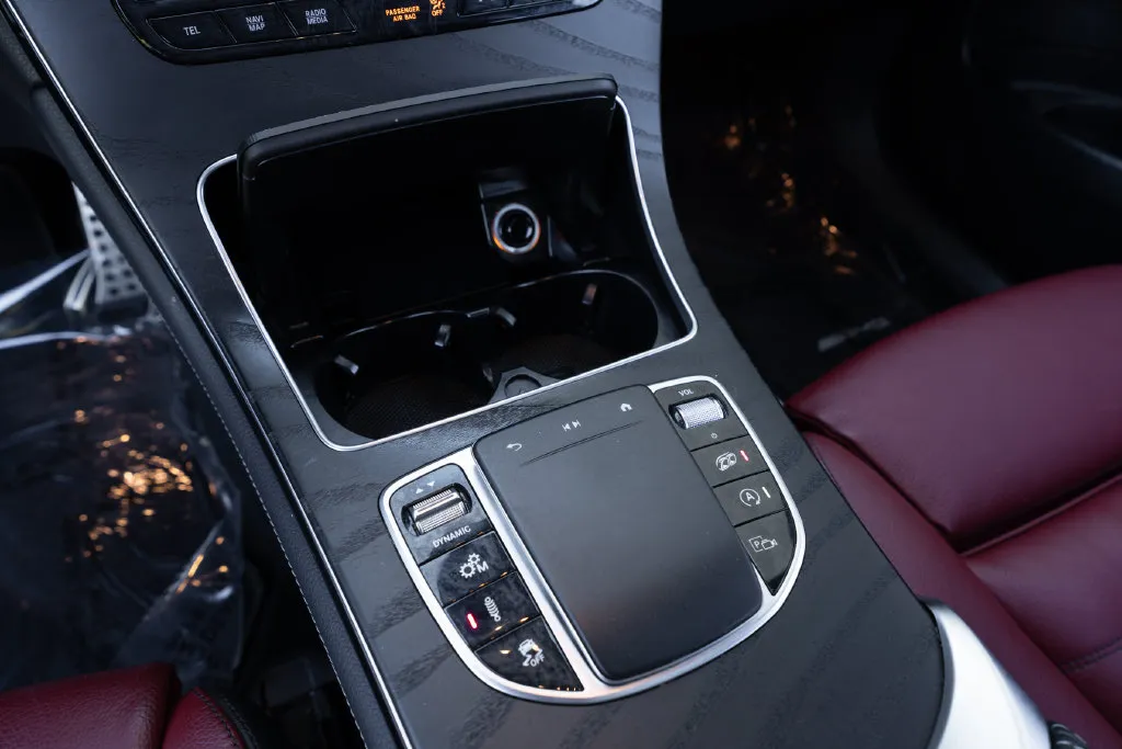 Mercedes-Benz GLC photo 34