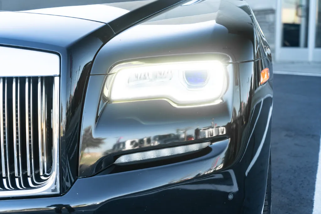 Rolls-Royce Dawn photo 4