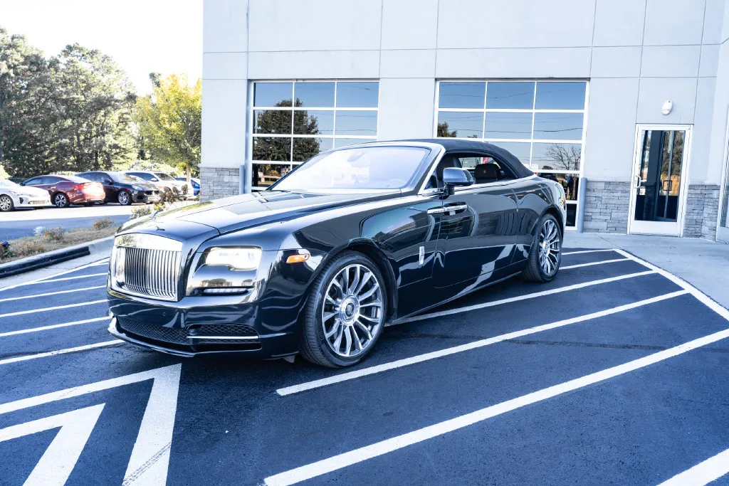Rolls-Royce Dawn photo 46