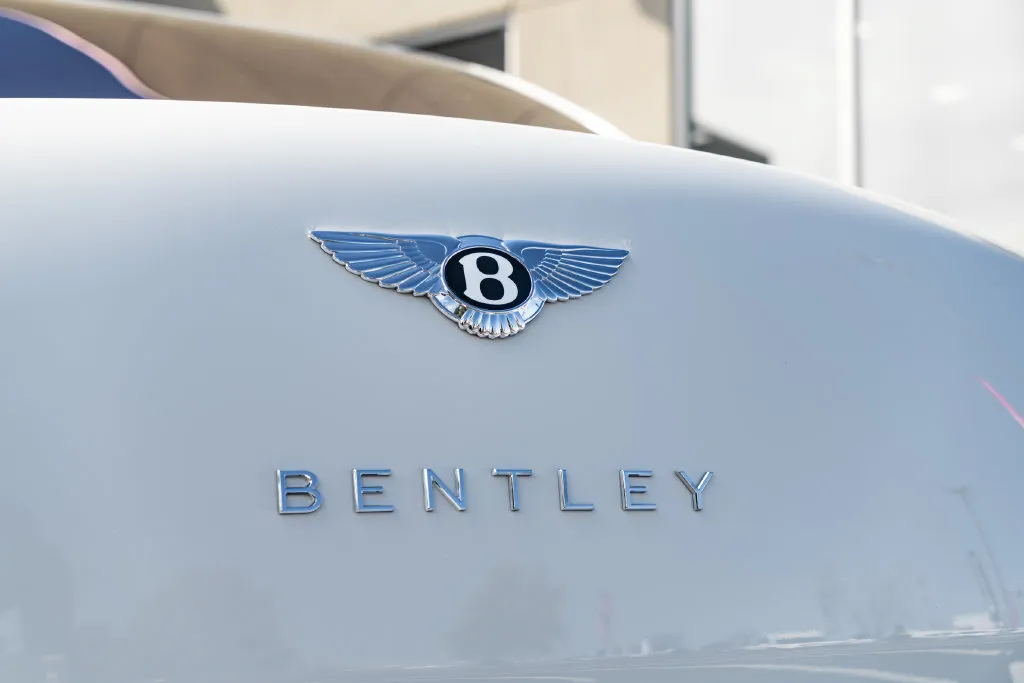 Bentley Flying Spur photo 13