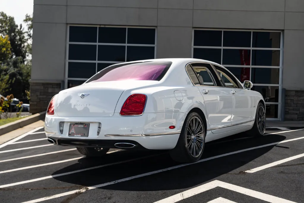 Bentley Flying Spur photo 10