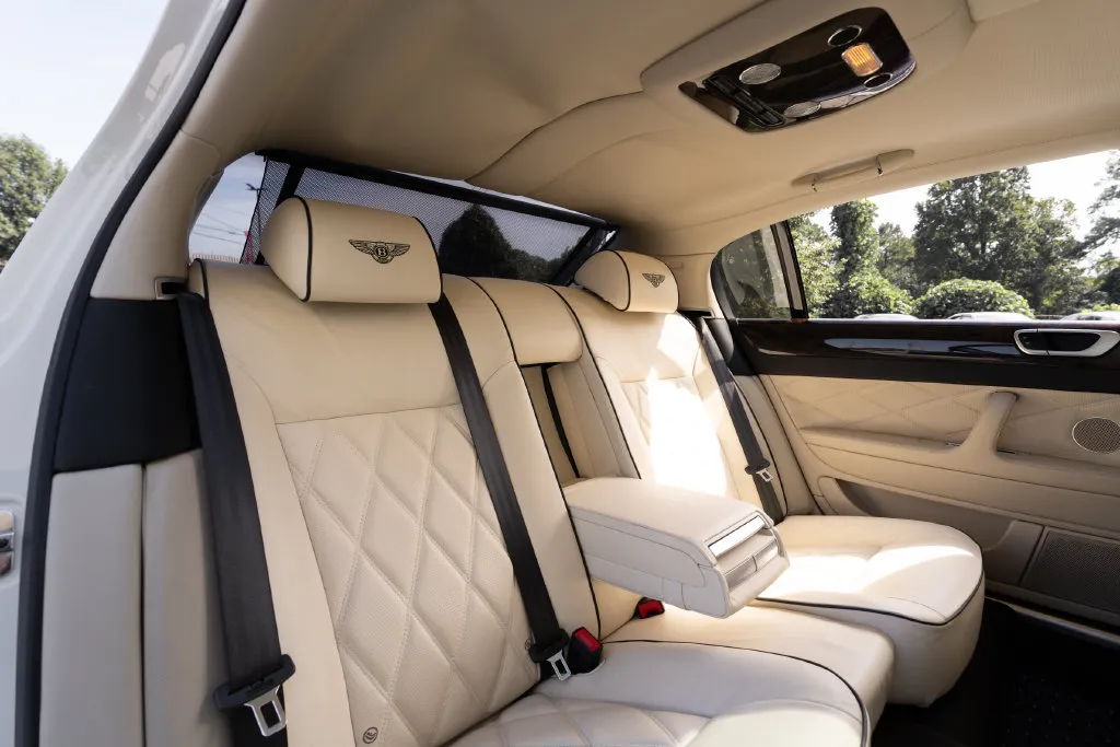 Bentley Flying Spur photo 39