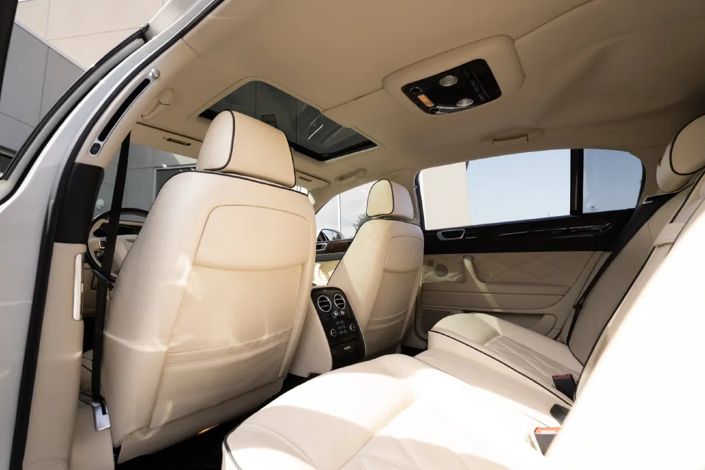 Bentley Flying Spur photo 42