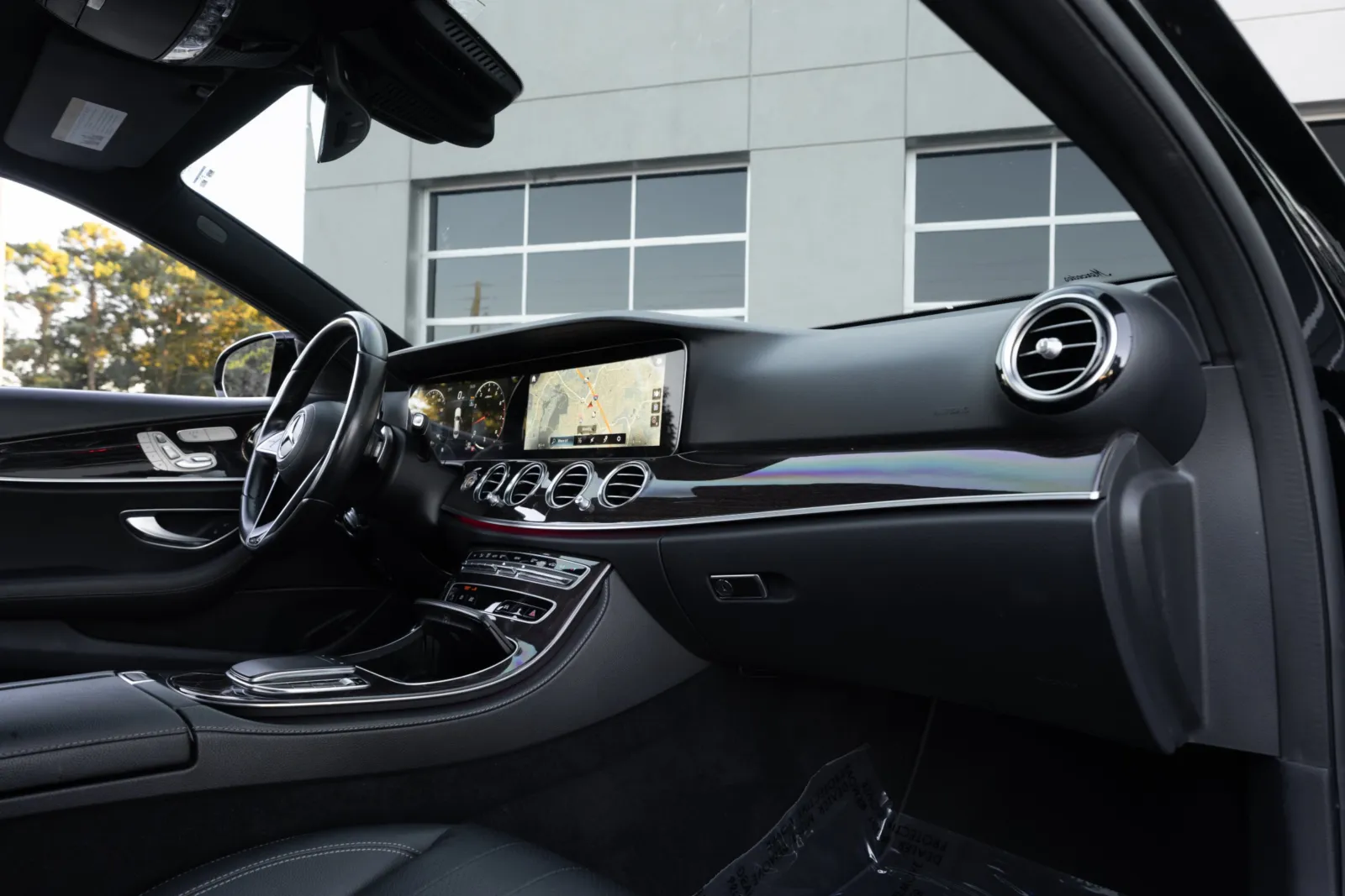 Mercedes-Benz E-Class photo 40