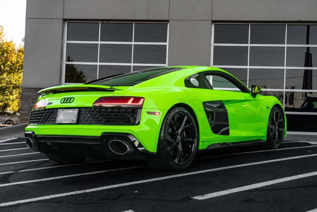 Audi R8 photo 12