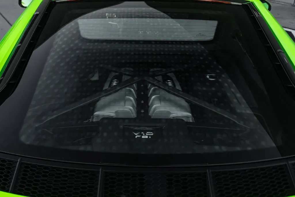 Audi R8 photo 15
