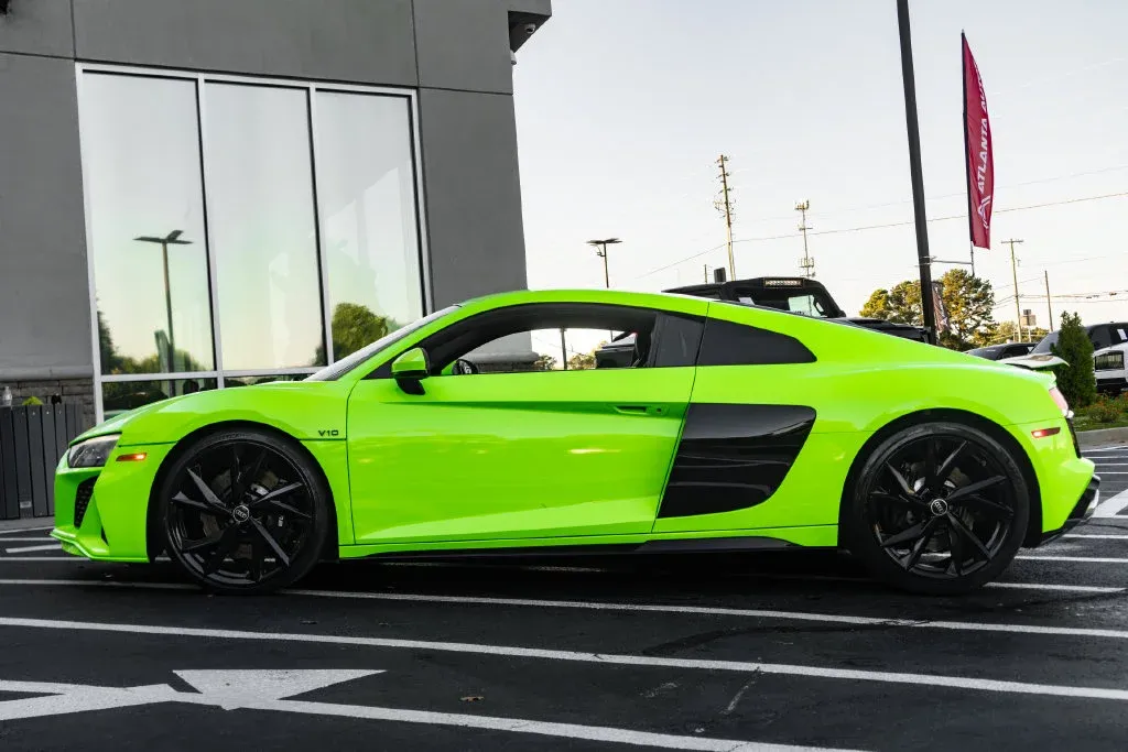 Audi R8 photo 19