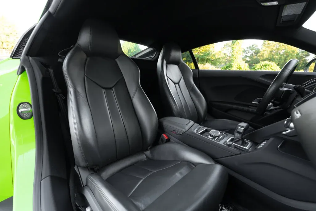 Audi R8 photo 35