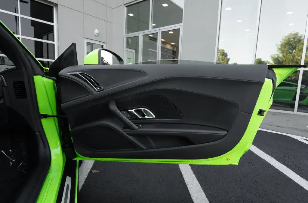 Audi R8 photo 36